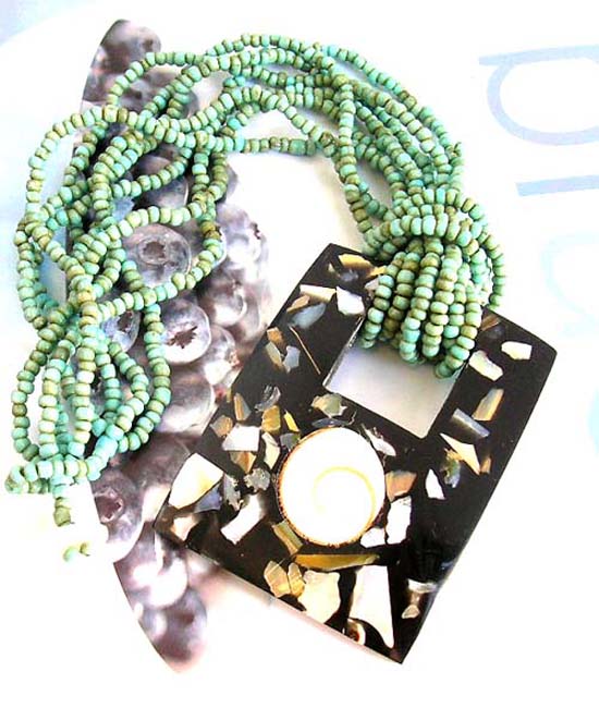 resin-seashell-pendant-necklaces06