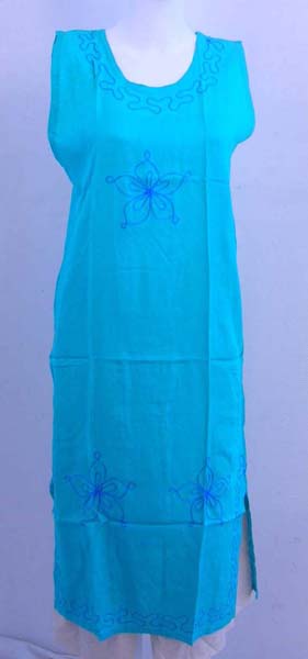 wholesale-clothing-distributor07